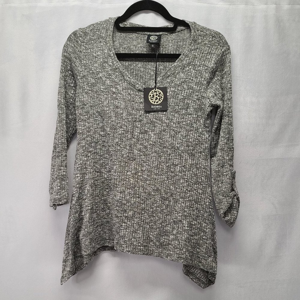 Bobeau V-neck Lightweight Sweater Top